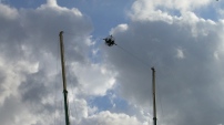 Attractie in Plopsacoo, bungee jumping in de andere richting !!!